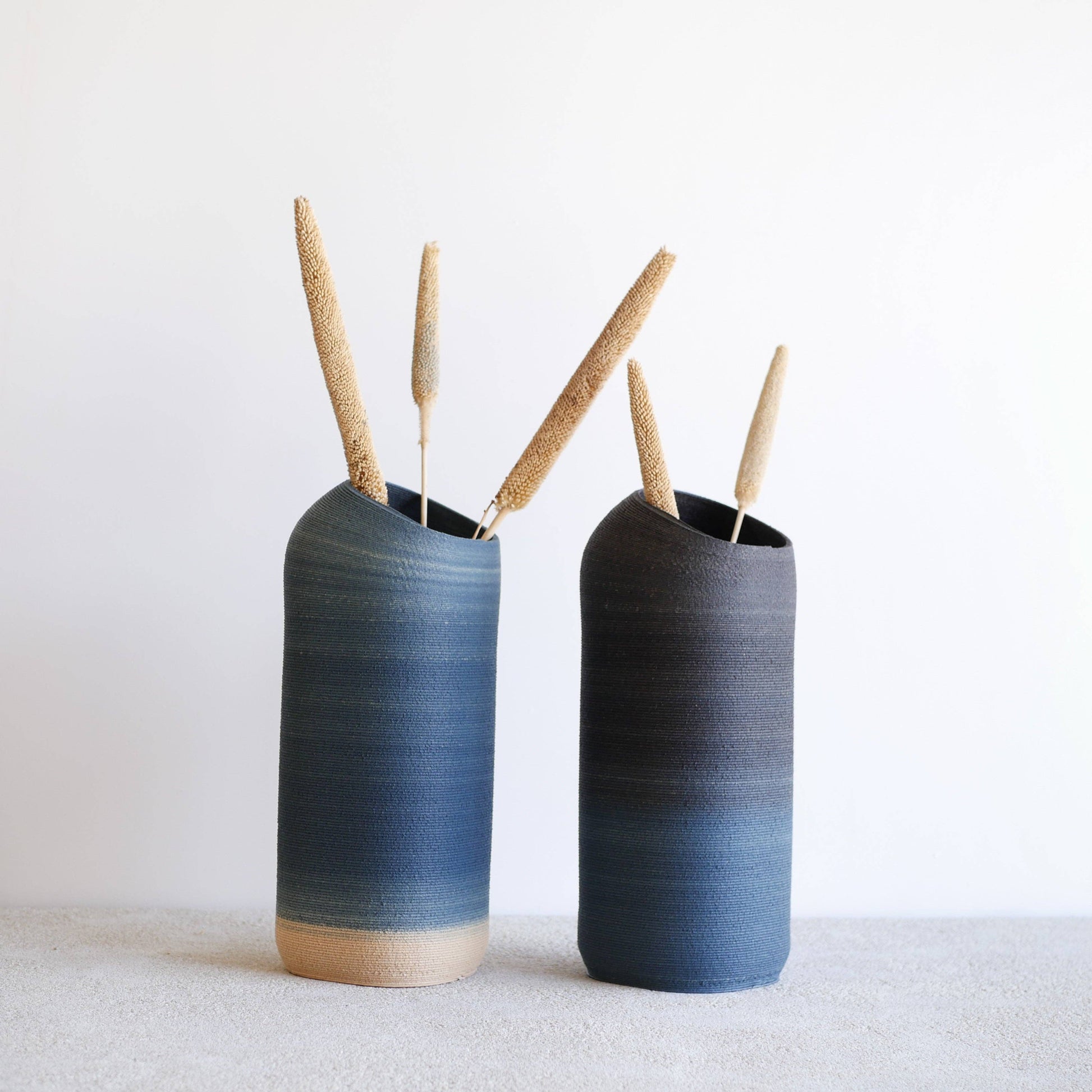 Vase DUNE en bois recyclé bleu et noir