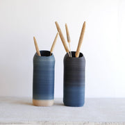 Vase DUNE en bois recyclé, coloris bleu et noir