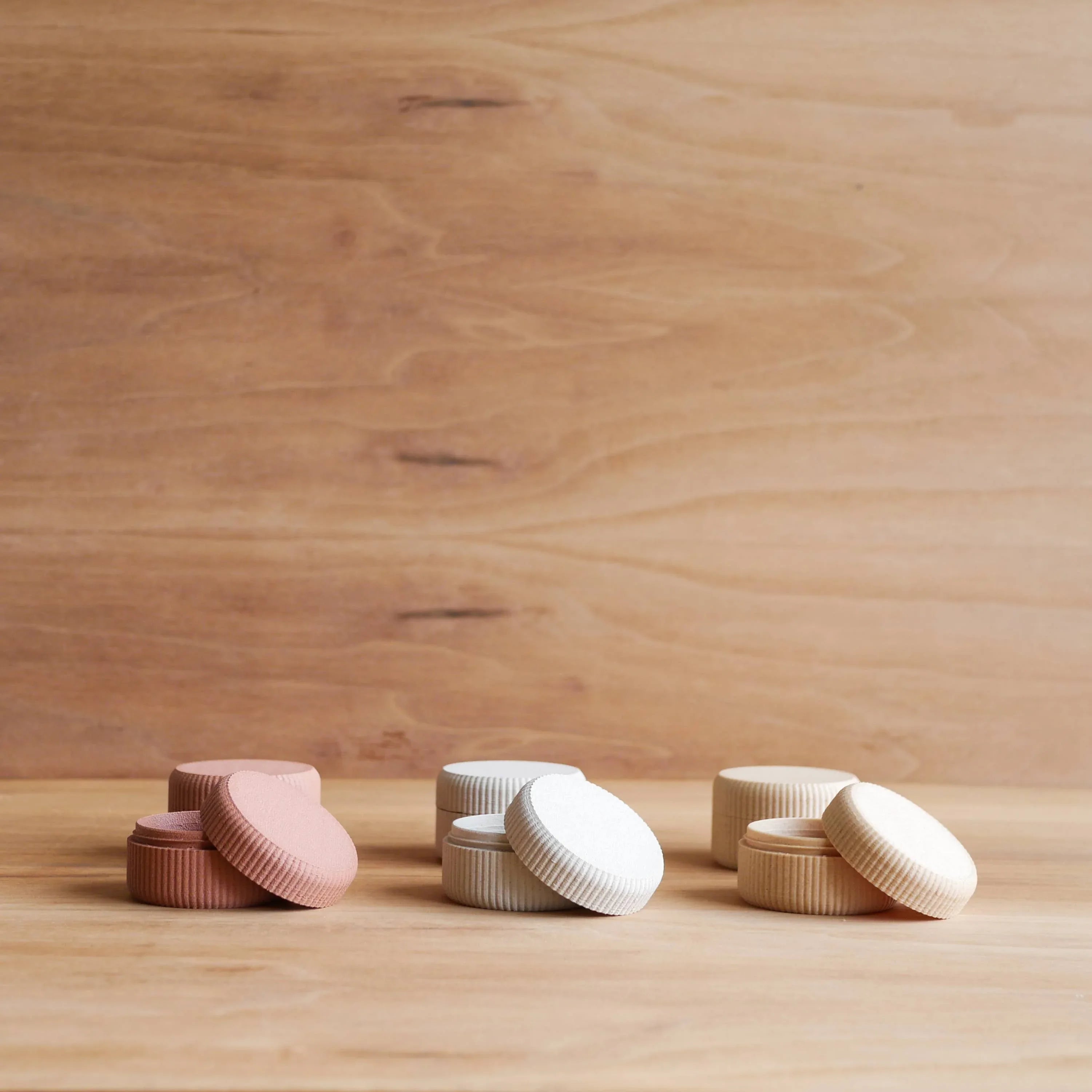 Trio d'étuis à bijoux.