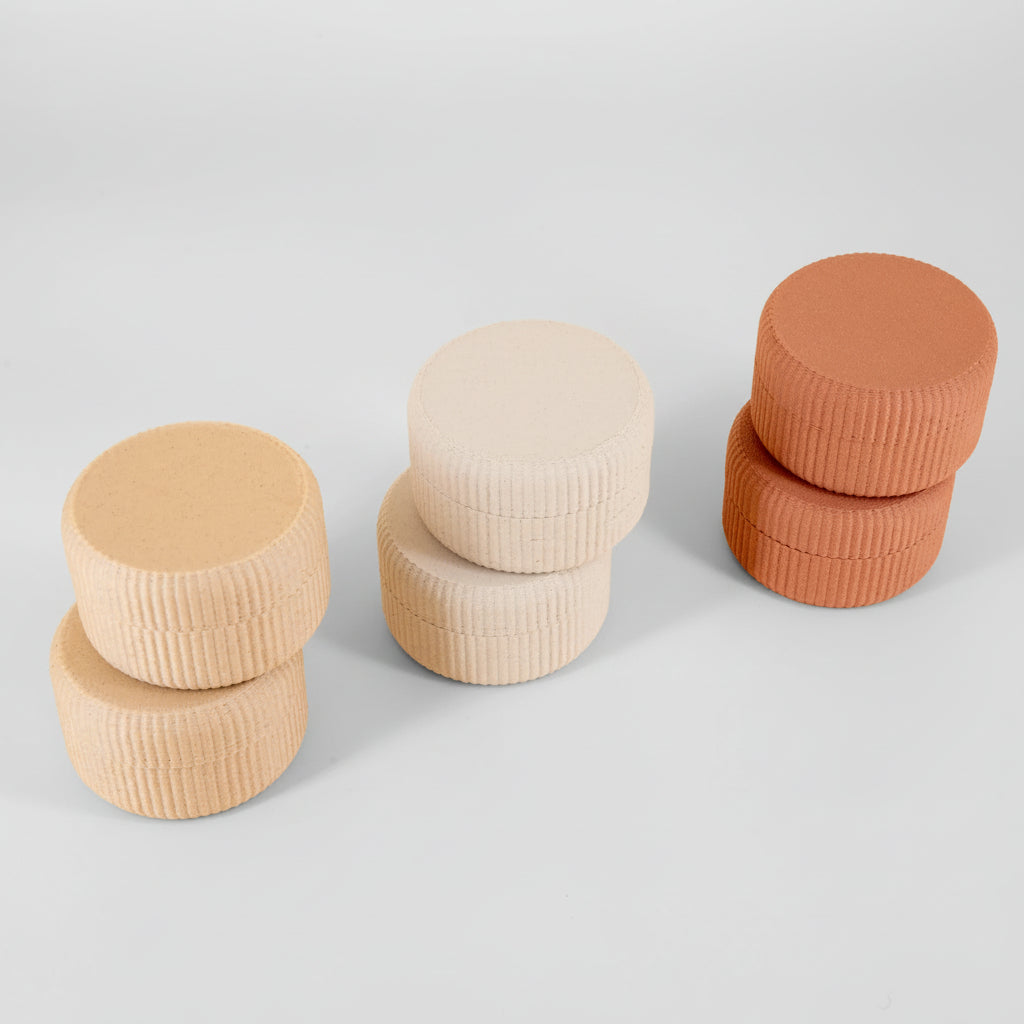 Étuis à bijoux compacts et élégants, rangements pratiques pour bijoux en voyage