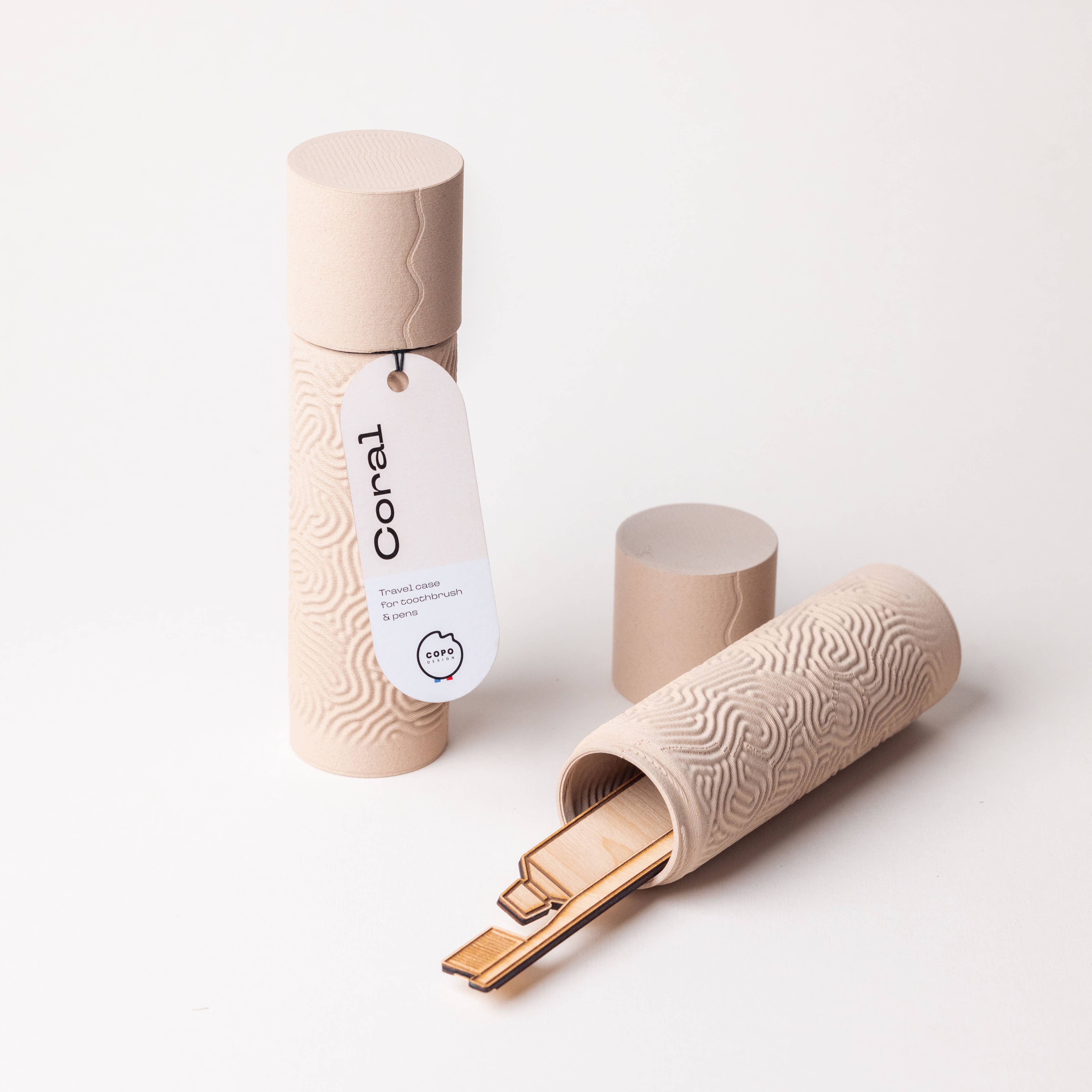 Étui de voyage à base de bois