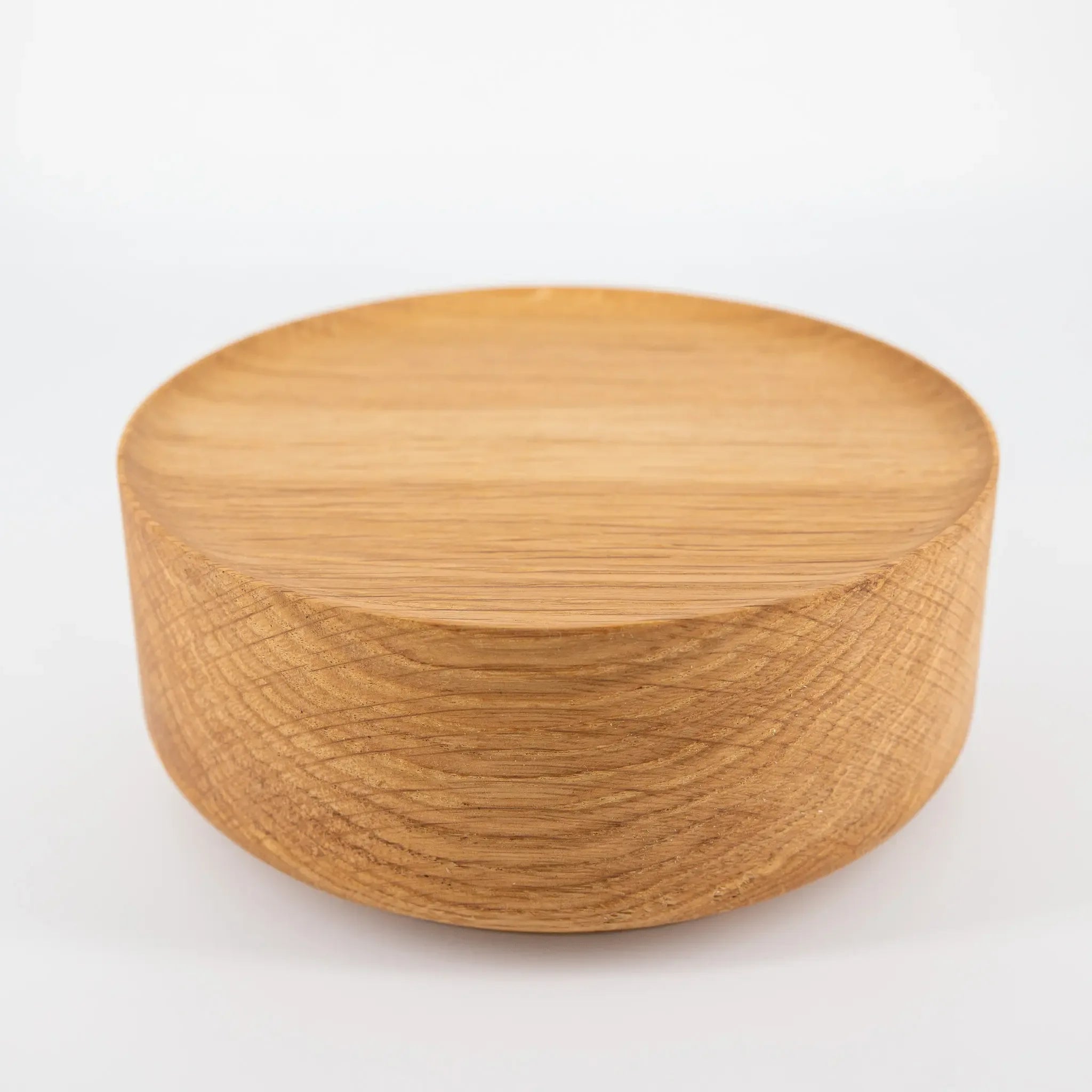 Présentoir à bijoux multi usages sur fond blanc